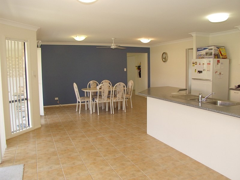 70 Wallum Drive, Parkinson QLD 4115