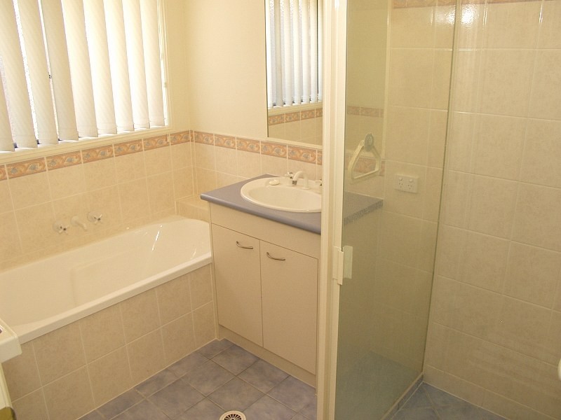 70 Wallum Drive, Parkinson QLD 4115