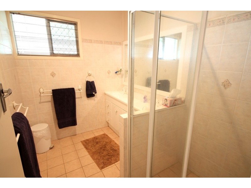 78 Grout Street, Macgregor QLD 4109