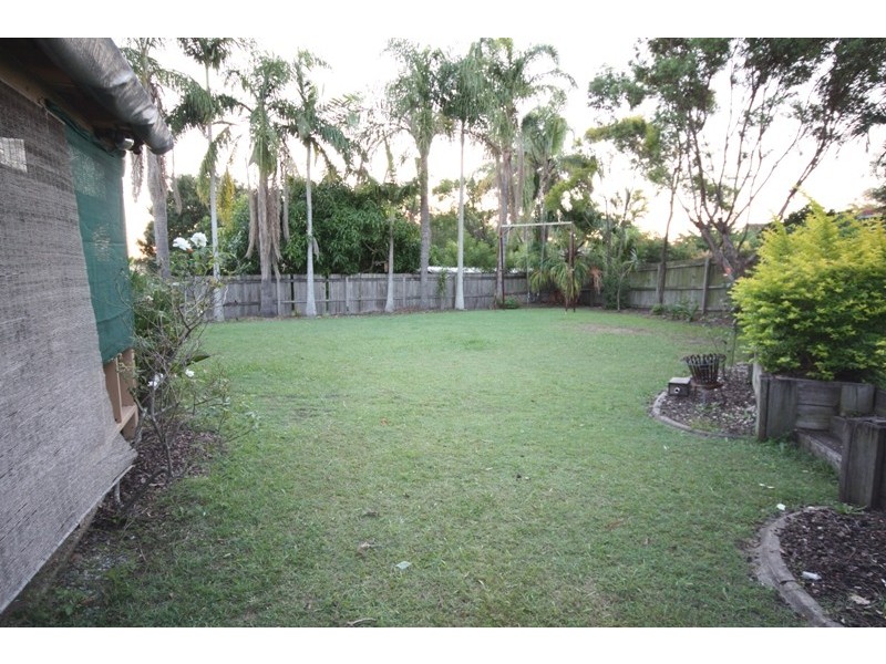 10 Huntington Court, Calamvale QLD 4116