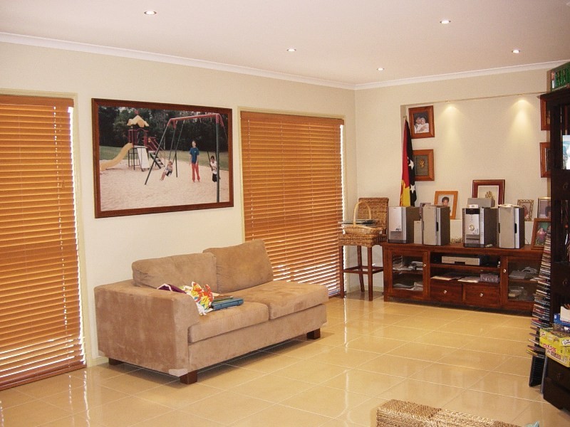 23 Leonardo Close, Eight Mile Plains QLD 4113