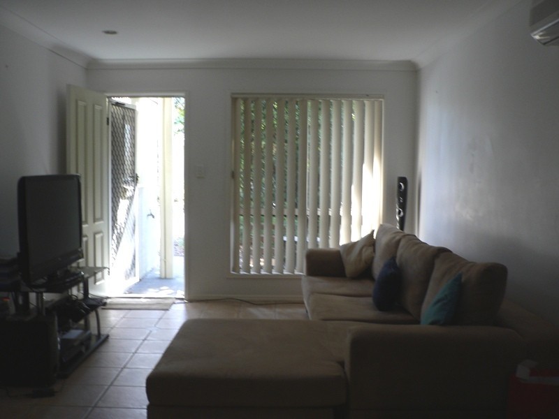 1 Daintree Drive, Parkinson QLD 4115