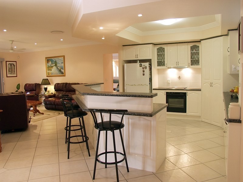 11 Mitchell Place, Parkinson QLD 4115