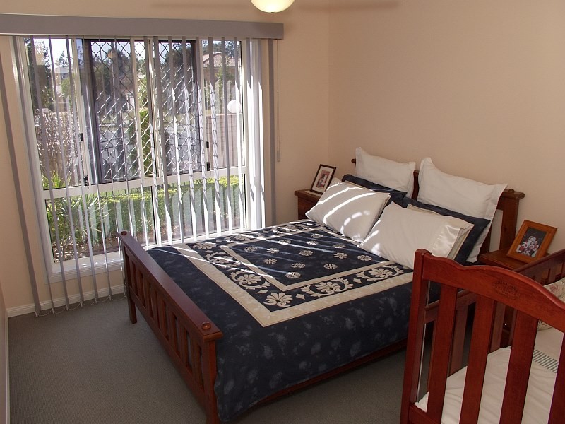 11 Mitchell Place, Parkinson QLD 4115