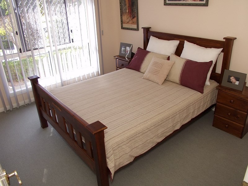 11 Mitchell Place, Parkinson QLD 4115