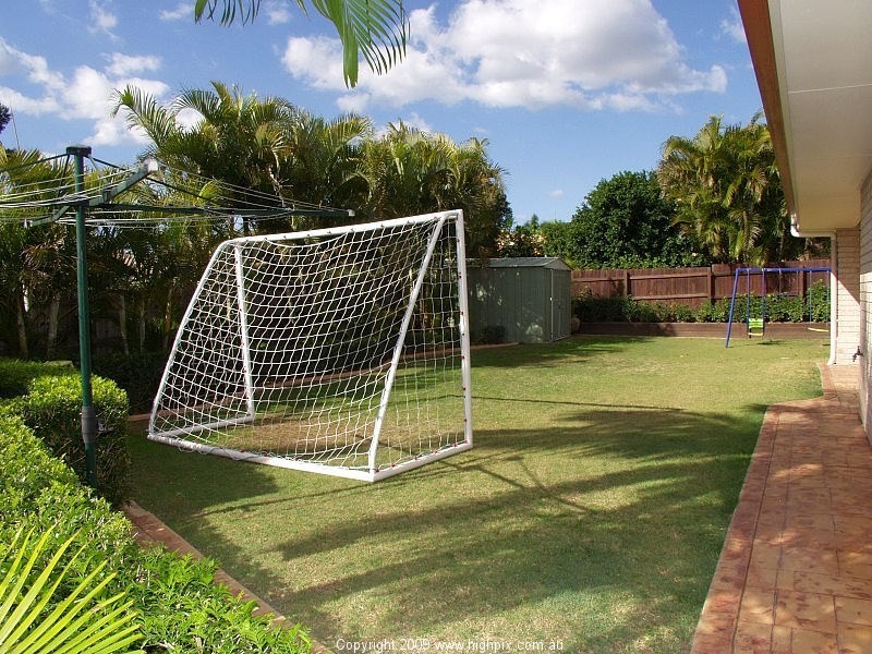 24 Bowood Place, Parkinson QLD 4115