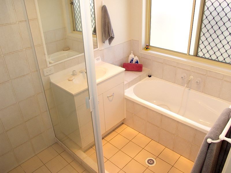 96a Golden Avenue, Calamvale QLD 4116