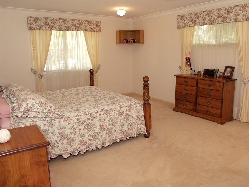 7 Ellesmere Place, Parkinson QLD 4115