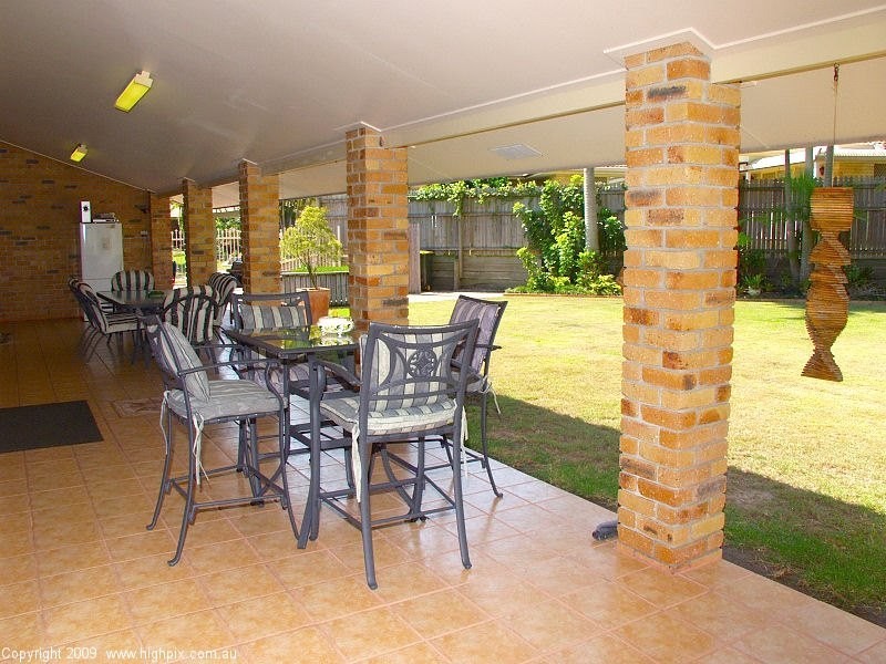 7 Ellesmere Place, Parkinson QLD 4115