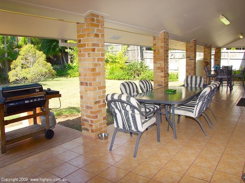 7 Ellesmere Place, Parkinson QLD 4115
