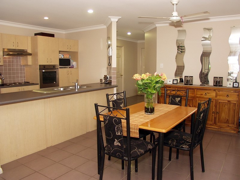 4 Brushbox Crescent, Sunnybank Hills QLD 4109