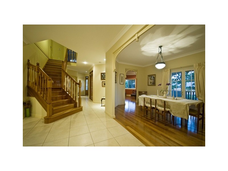 2 Satch Ct, Eight Mile Plains QLD 4113