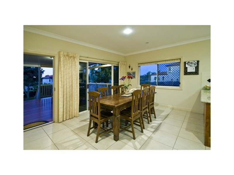 2 Satch Ct, Eight Mile Plains QLD 4113