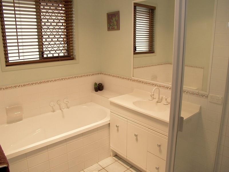 11 Balgownie Crescent, Parkinson QLD 4115