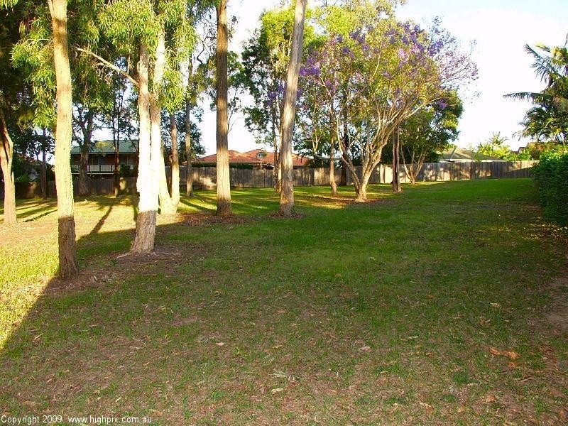 11 Balgownie Crescent, Parkinson QLD 4115