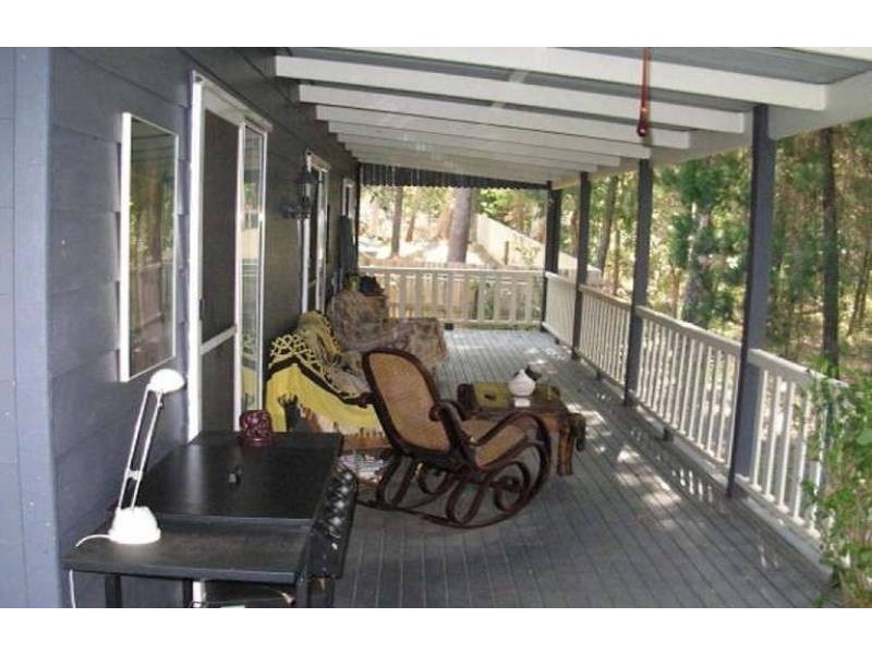 12 George Street, Coochiemudlo Island QLD 4184