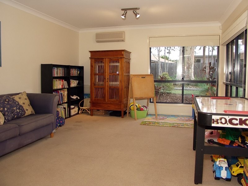 31 Tarra Place, Parkinson QLD 4115