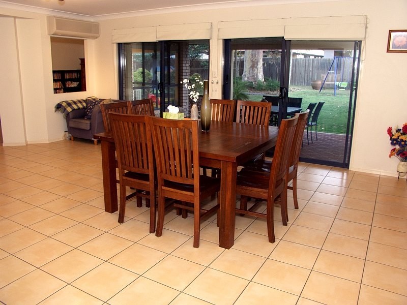 31 Tarra Place, Parkinson QLD 4115