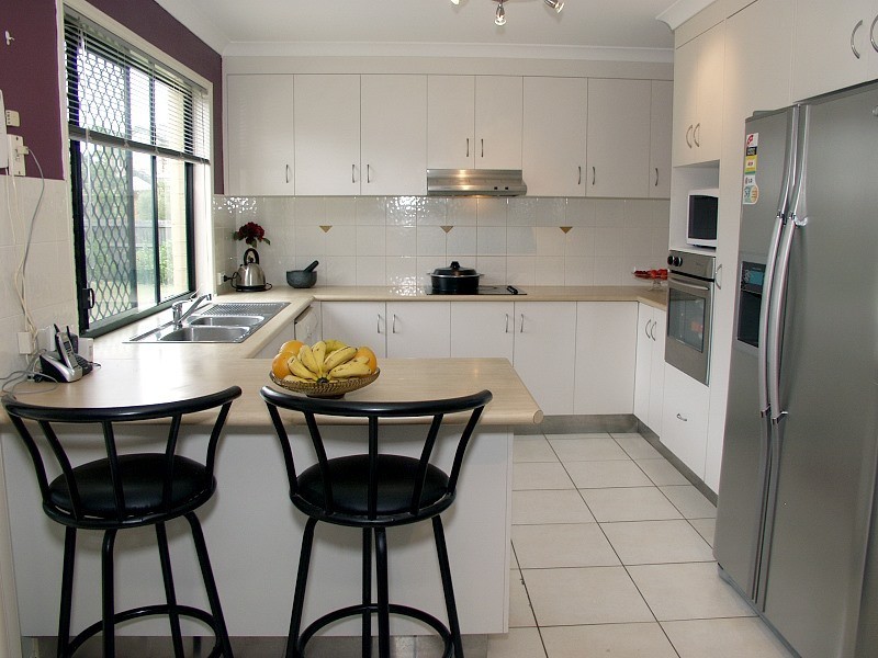 64 Prospect Street, Parkinson QLD 4115