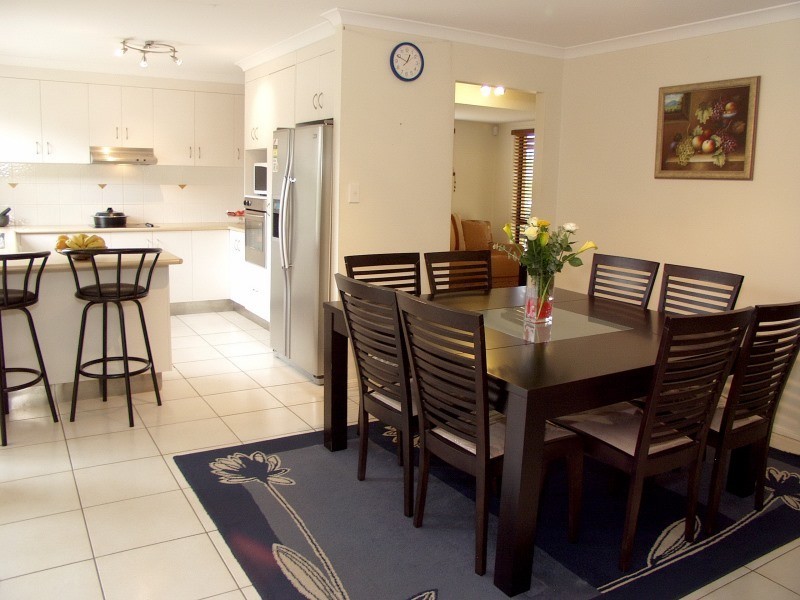 64 Prospect Street, Parkinson QLD 4115