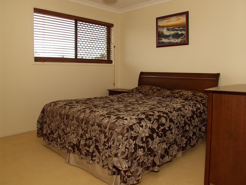 64 Prospect Street, Parkinson QLD 4115