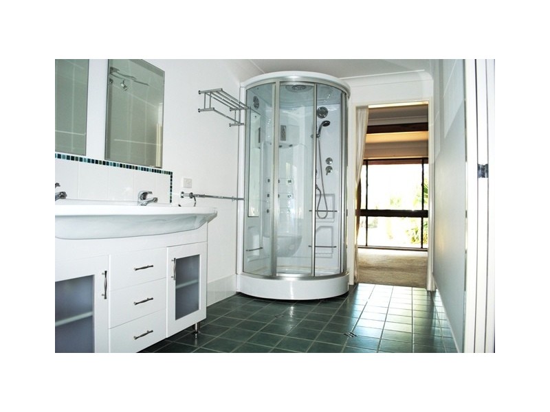 72 Dundee Road, North Maclean QLD 4280