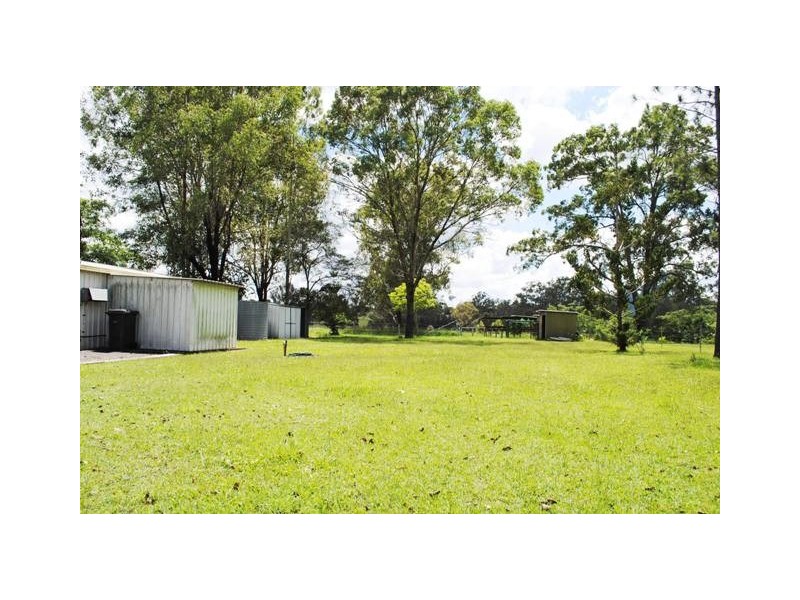 72 Dundee Road, North Maclean QLD 4280