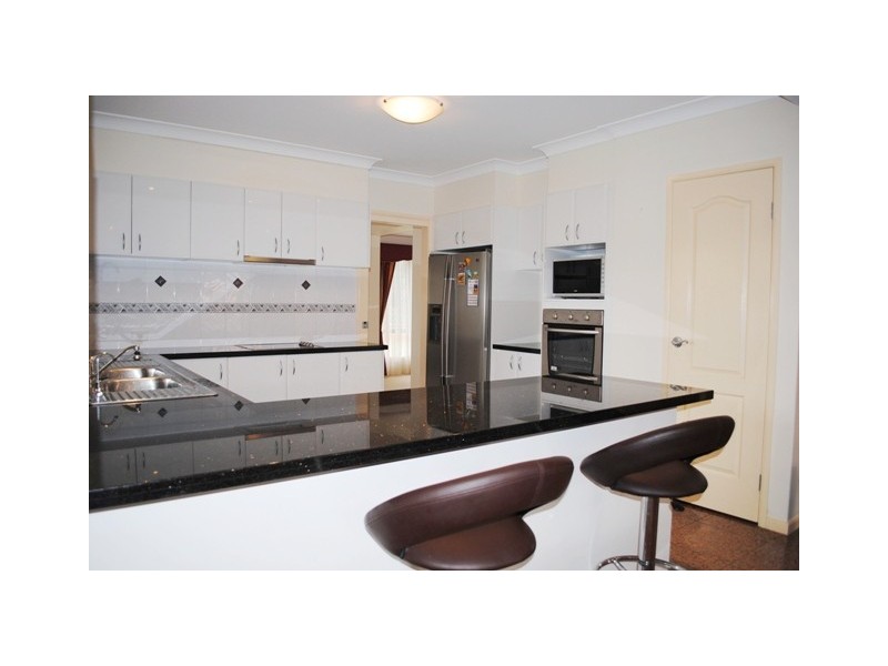 6 Yewleaf Place, Calamvale QLD 4116