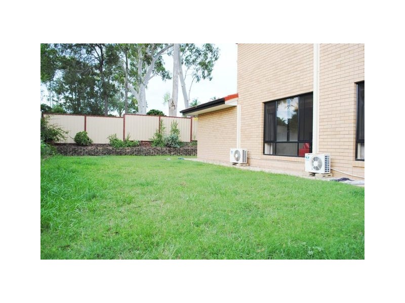 6 Yewleaf Place, Calamvale QLD 4116
