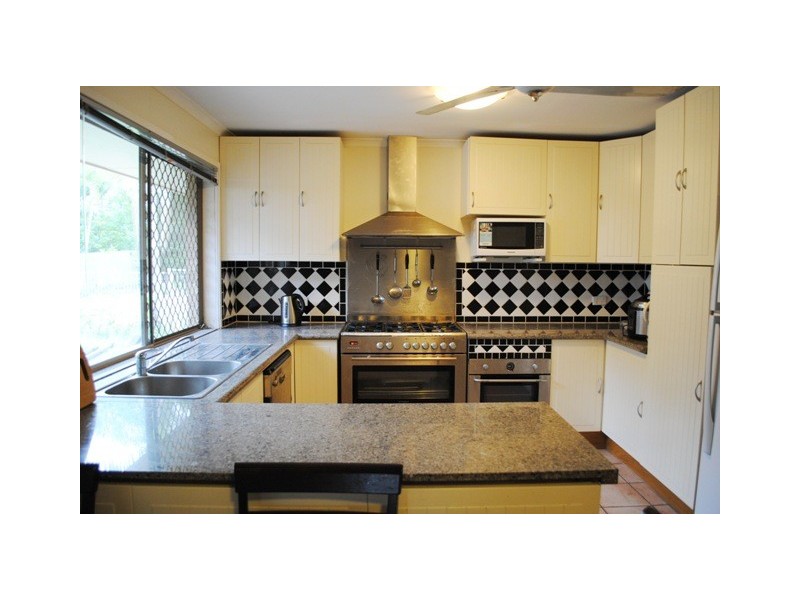 5 Kingswood Court, Sunnybank Hills QLD 4109