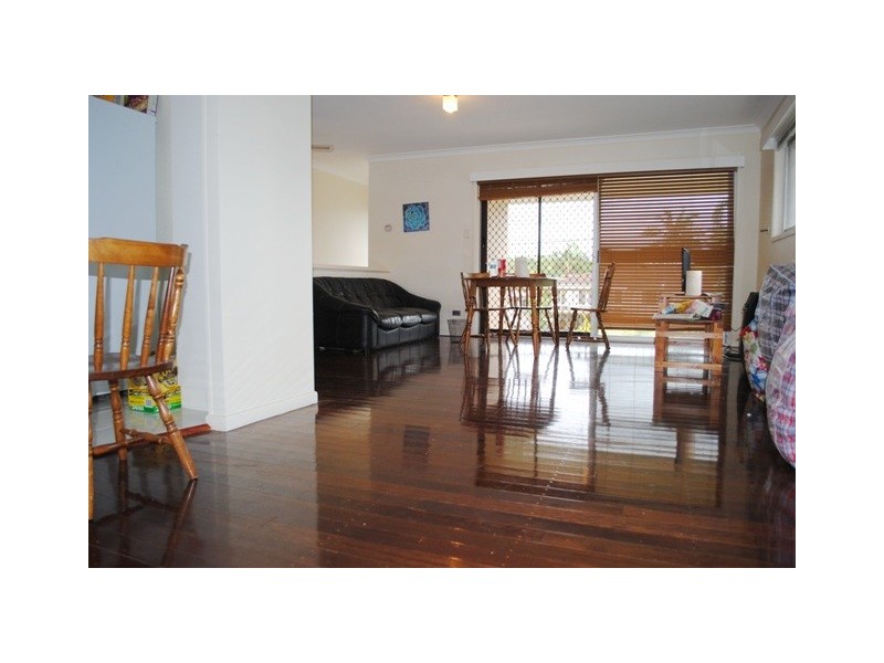 100 Wadley Street, Macgregor QLD 4109