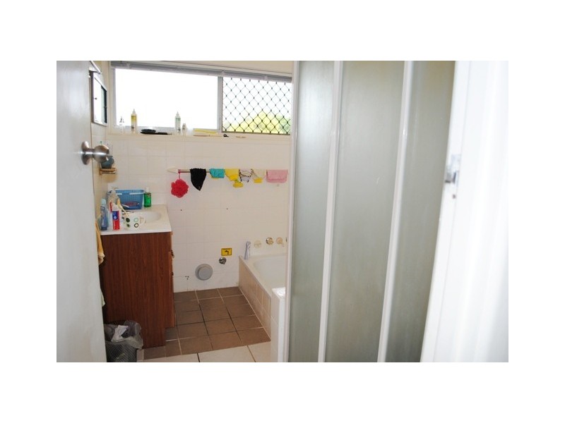 100 Wadley Street, Macgregor QLD 4109