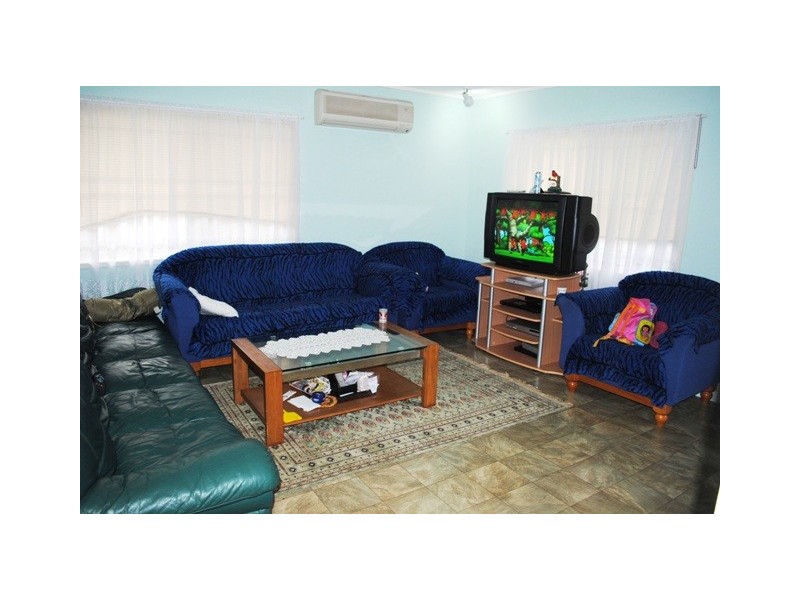 35 Southgate Drive, Woodridge QLD 4114