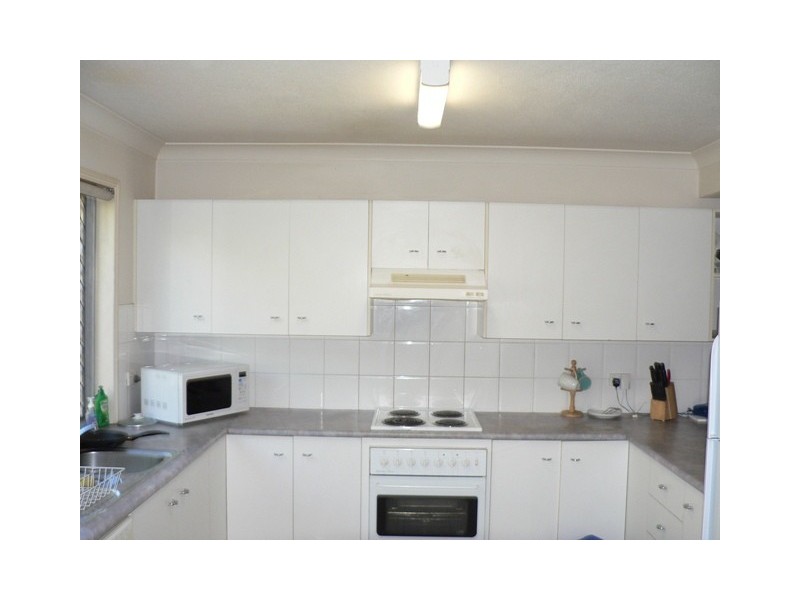 16/10 Lawrence Close, Robertson QLD 4109