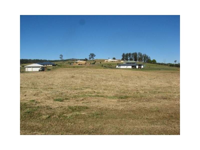 6 Sovereign Way, Samford Valley QLD 4520