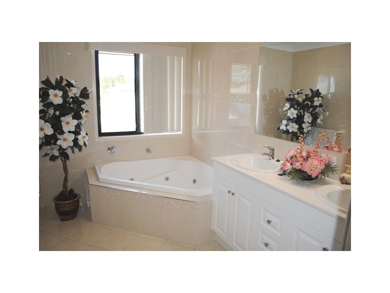 122 Kingman Street, Sunnybank Hills QLD 4109