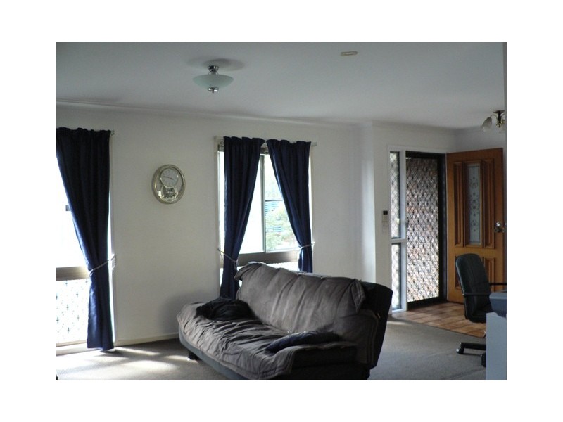 168 Johnson Road (SERVICE ROAD), Hillcrest QLD 4118