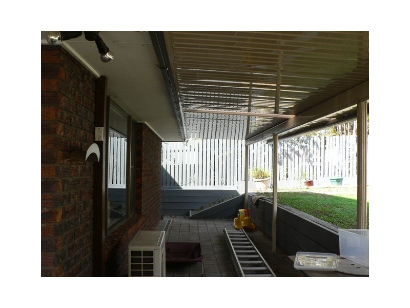 168 Johnson Road (SERVICE ROAD), Hillcrest QLD 4118
