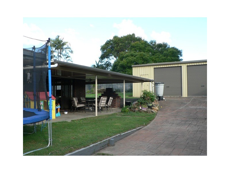 168 Johnson Road (SERVICE ROAD), Hillcrest QLD 4118