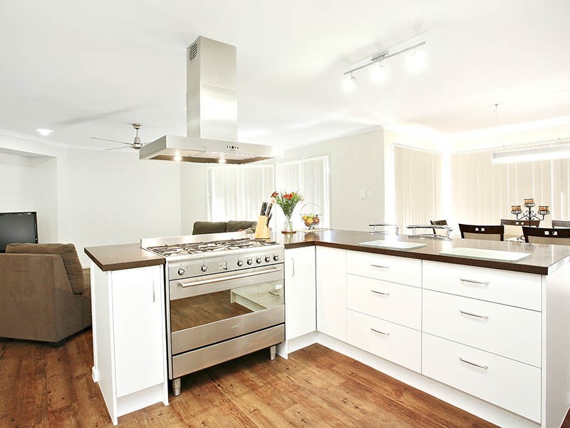 25 Pole Crescent, New Beith QLD 4124