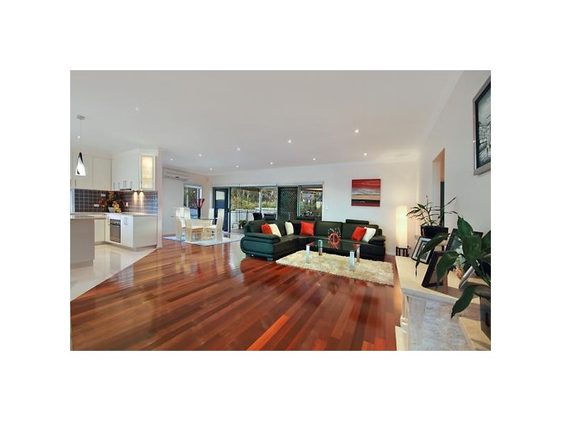 15 Wisteria Place, Calamvale QLD 4116