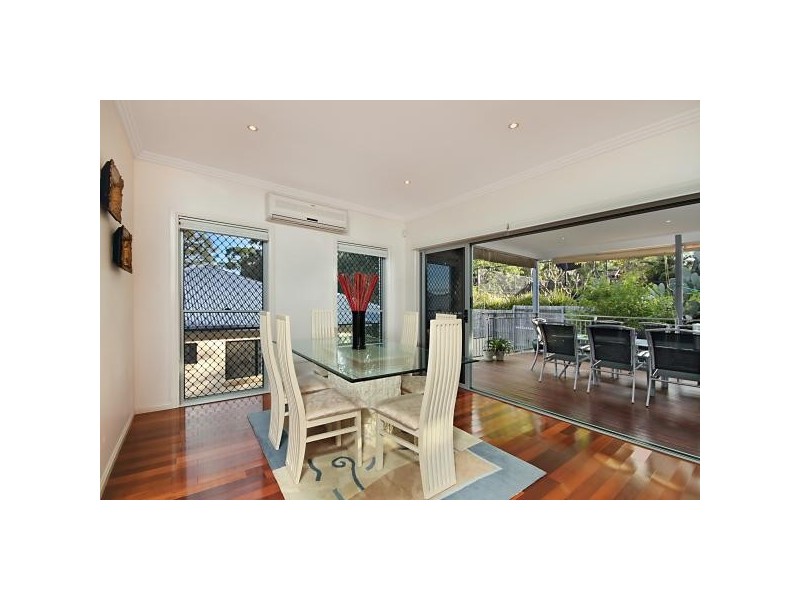 15 Wisteria Place, Calamvale QLD 4116