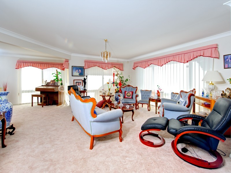 30 Poinciana Crescent, Stretton QLD 4116