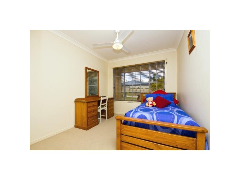 61 Rokeby Drive, Parkinson QLD 4115