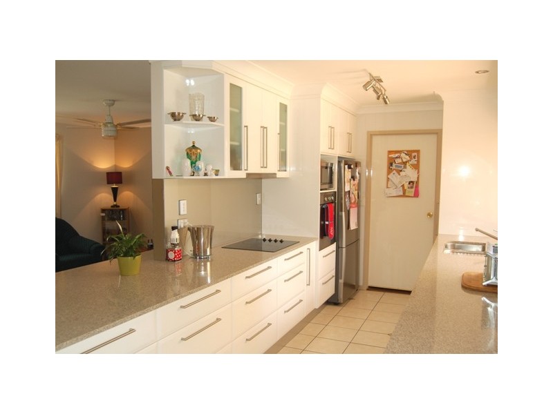 25 Solandra Crescent, Calamvale QLD 4116