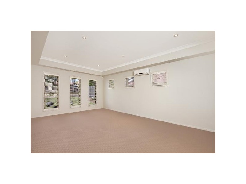 28 Gibraltar Cct, Parkinson QLD 4115