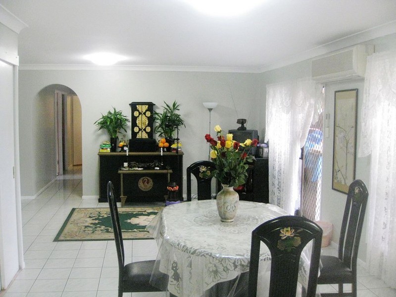 935 Creek Road, Carindale QLD 4152