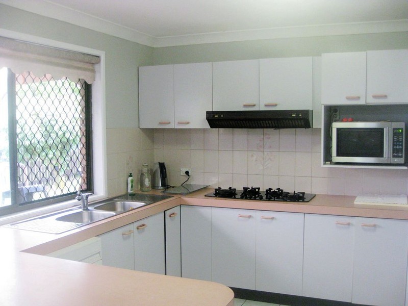 935 Creek Road, Carindale QLD 4152