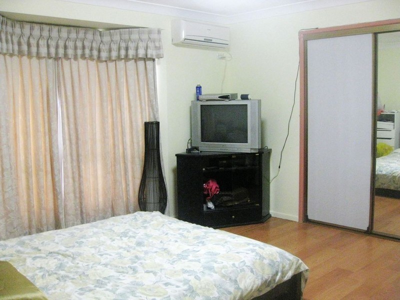 935 Creek Road, Carindale QLD 4152