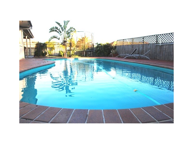 22 Maywood Crescent, Calamvale QLD 4116